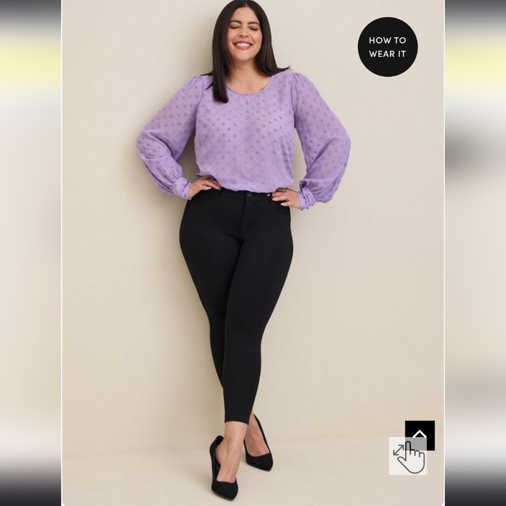 Chiffon Clip Dot Puff Sleeve Top